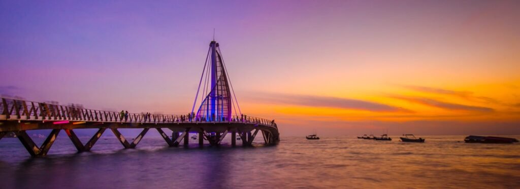 Atardecer Puerto Vallarta muella