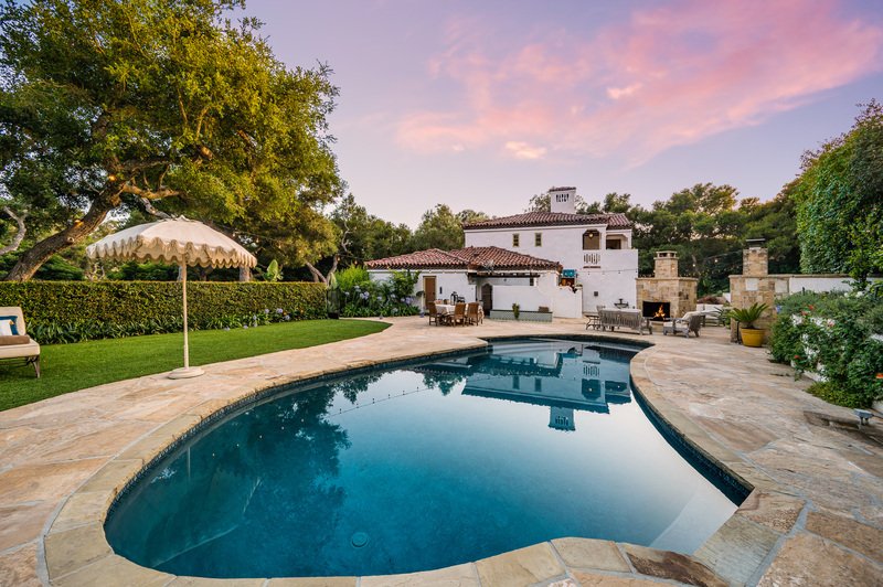 Casa con alberca privada