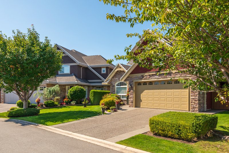 casa tipo americana con cochera