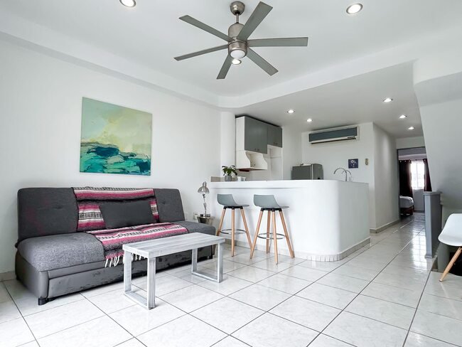 vista interna de departamento plaza marina